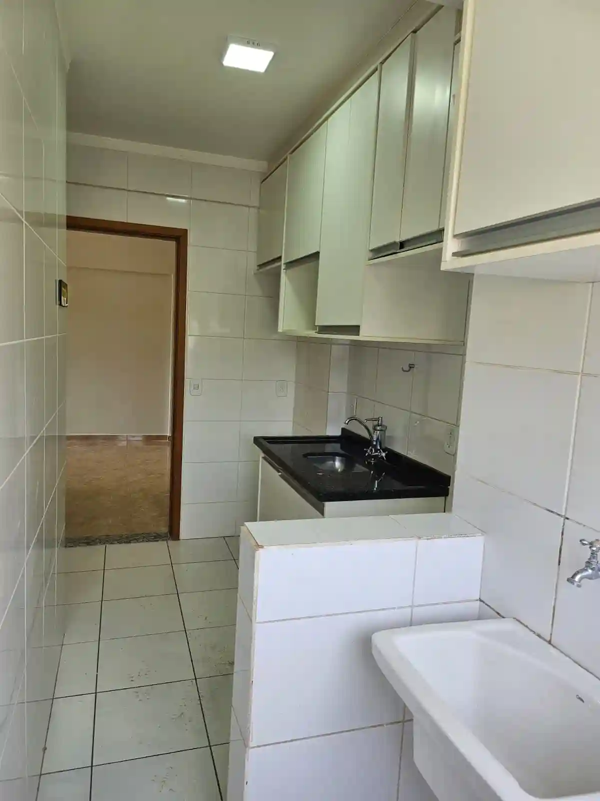 Apartamento com 2 quartos à venda, 70m² — foto 9 de 13