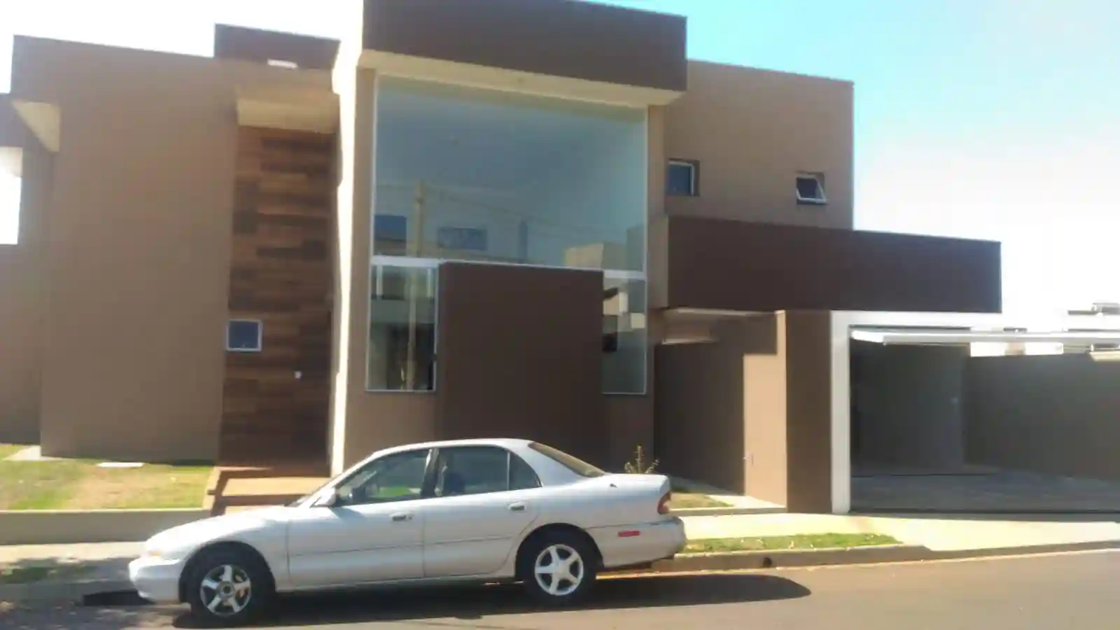 Casa de Condomínio com 3 quartos à venda, 250m² — foto 1 de 13
