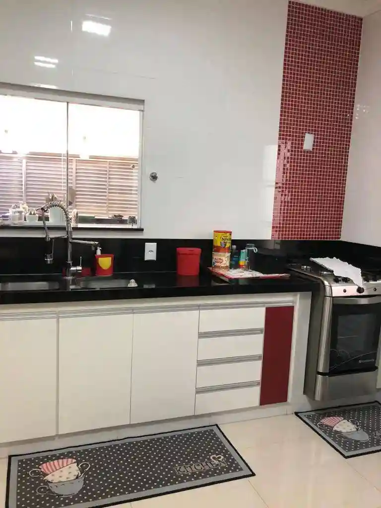 Casa de Condomínio com 3 quartos à venda, 177m² — foto 3 de 11