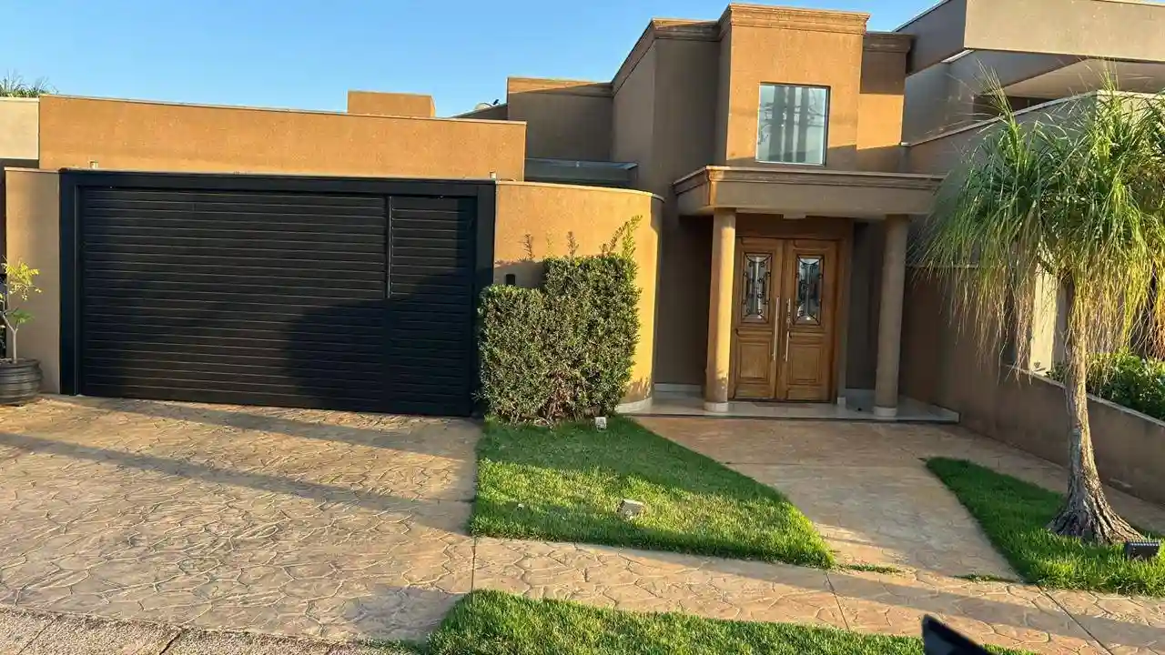 Casa de Condomínio com 3 quartos à venda, 177m² — foto 1 de 11