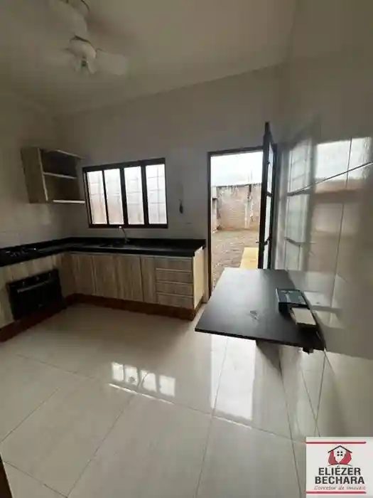 Casa com 3 quartos à venda, 75m² — foto 10 de 30