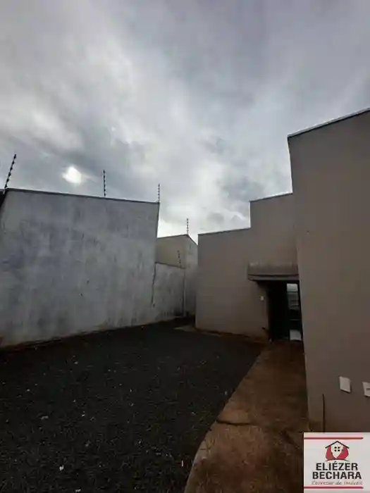 Casa com 3 quartos à venda, 75m² — foto 3 de 30