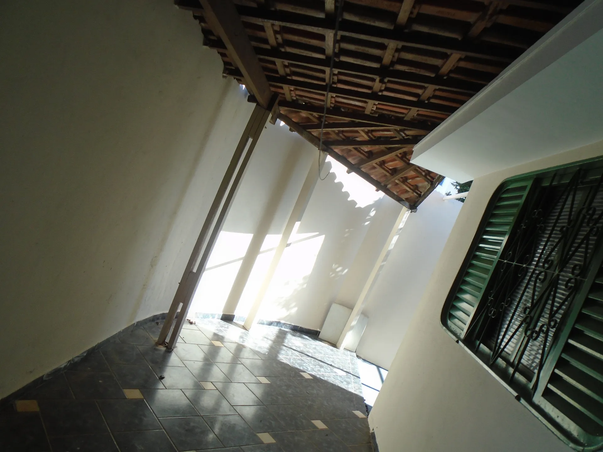 Casa com 3 quartos para aluguel, 130m² — foto 3 de 26