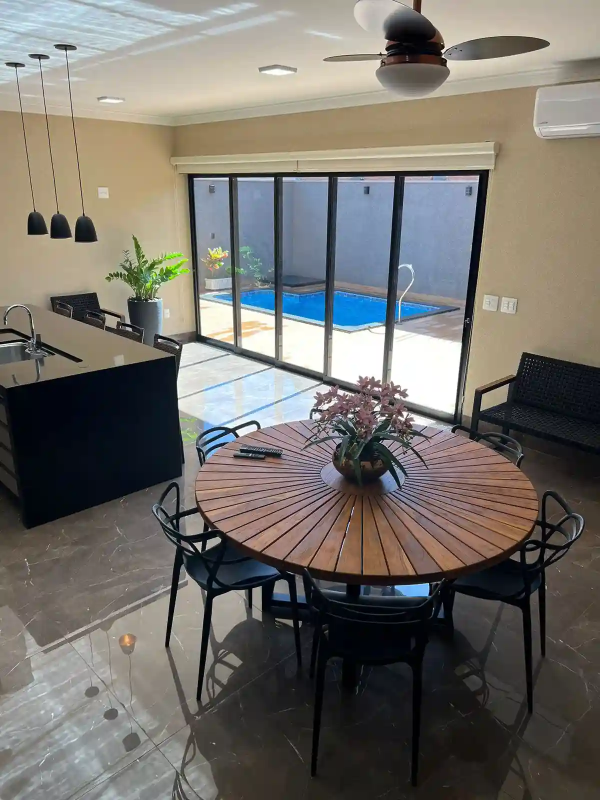 Casa de Condomínio com 3 quartos à venda, 178m² — foto 10 de 30