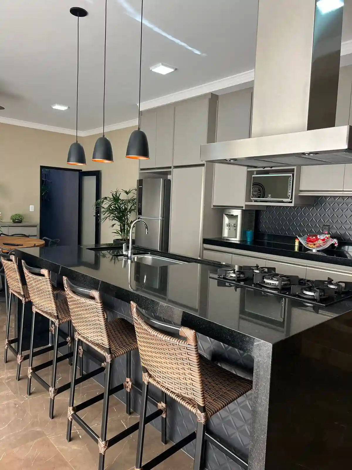 Casa de Condomínio com 3 quartos à venda, 178m² — foto 11 de 30