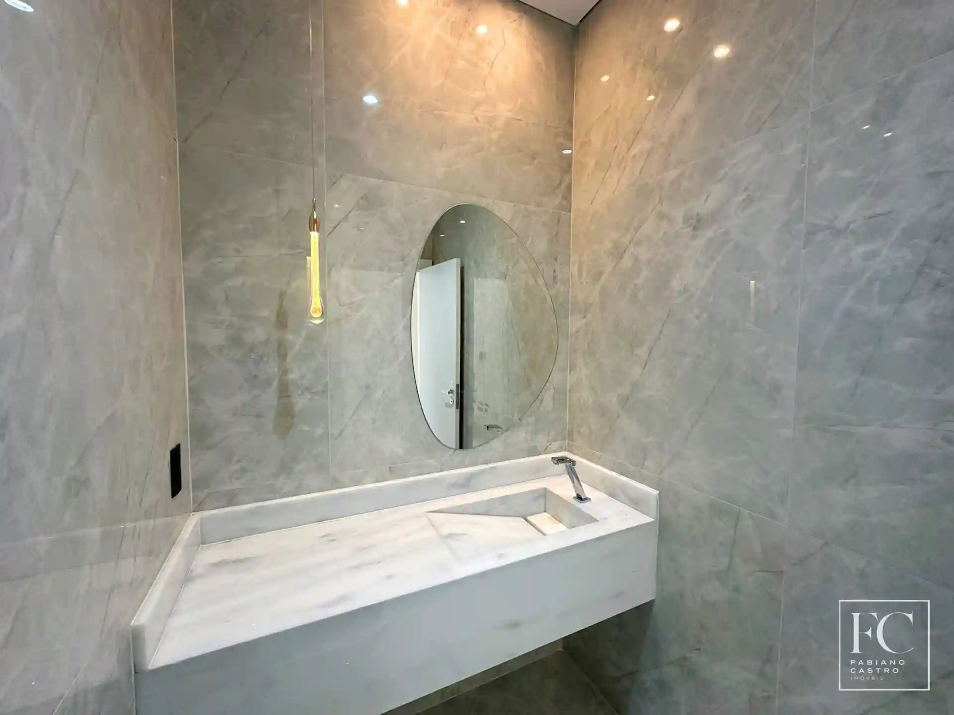 Casa de Condomínio com 3 quartos à venda, 245m² — foto 4 de 26