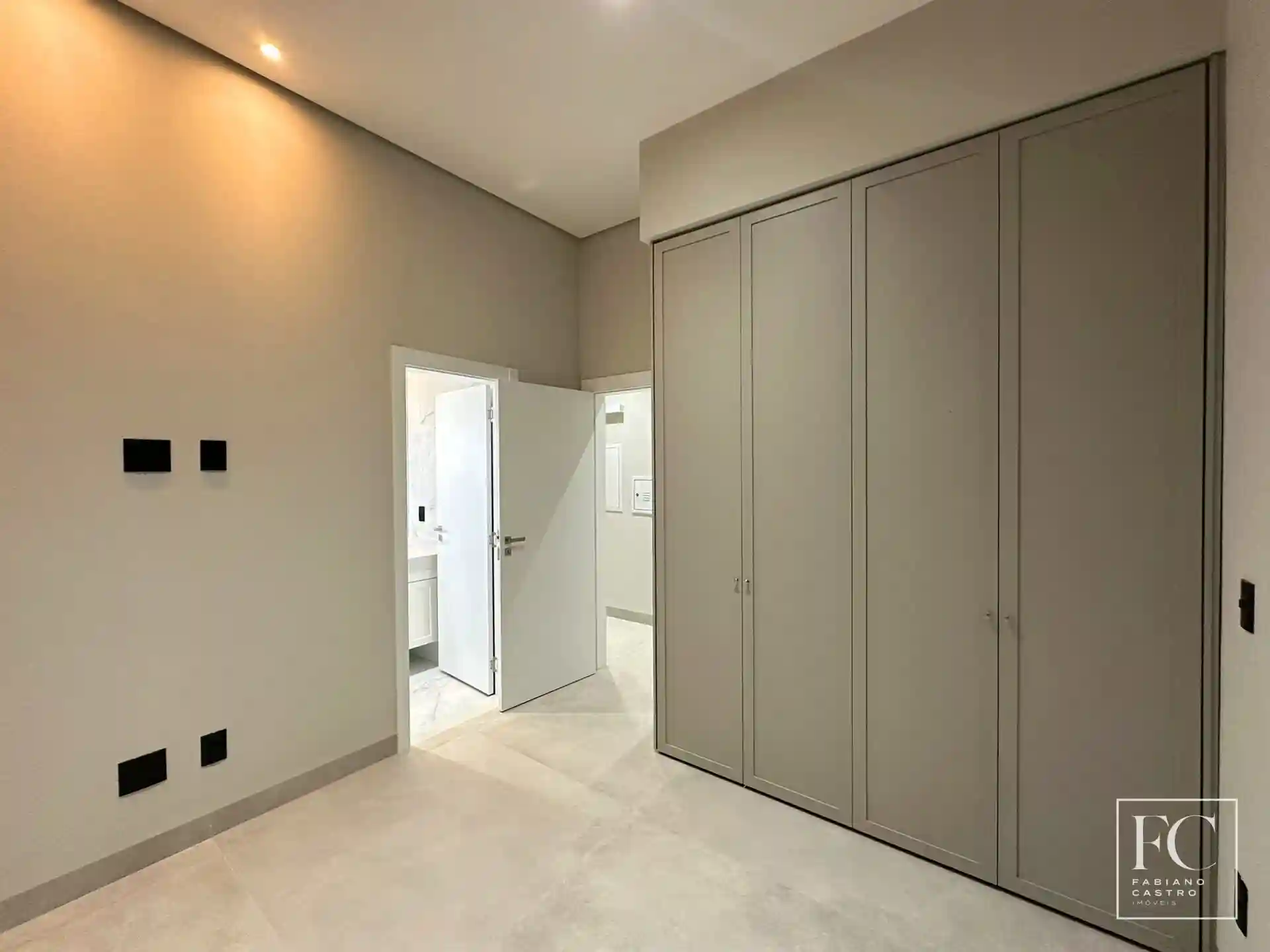 Casa de Condomínio com 3 quartos à venda, 245m² — foto 19 de 26