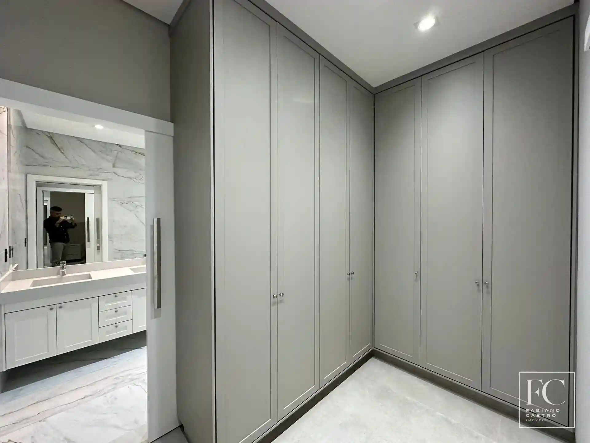 Casa de Condomínio com 3 quartos à venda, 245m² — foto 24 de 26