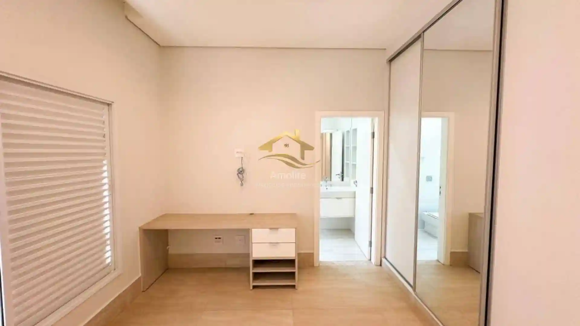 Casa de Condomínio com 3 quartos à venda, 300m² — foto 10 de 27