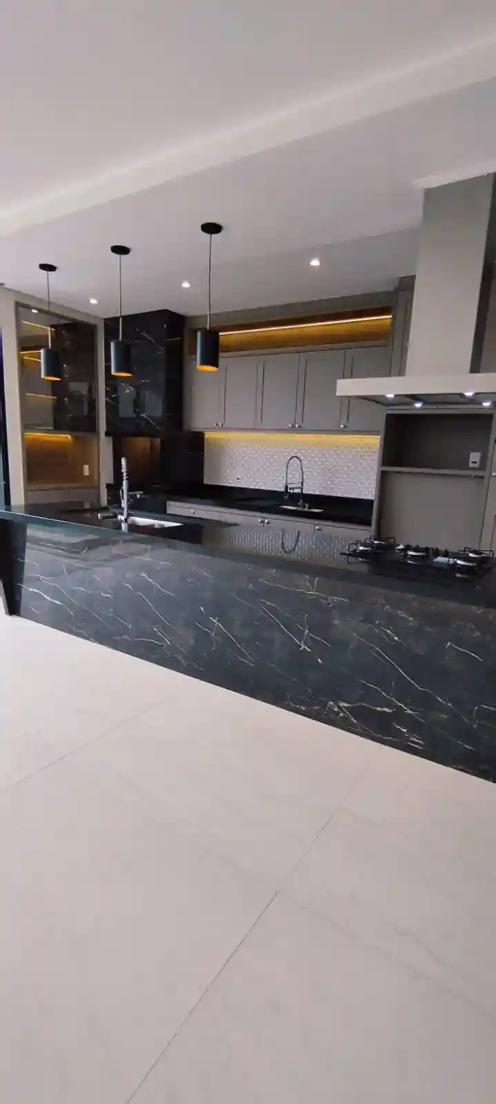 Casa de Condomínio com 4 quartos à venda, 420m² — foto 39 de 42