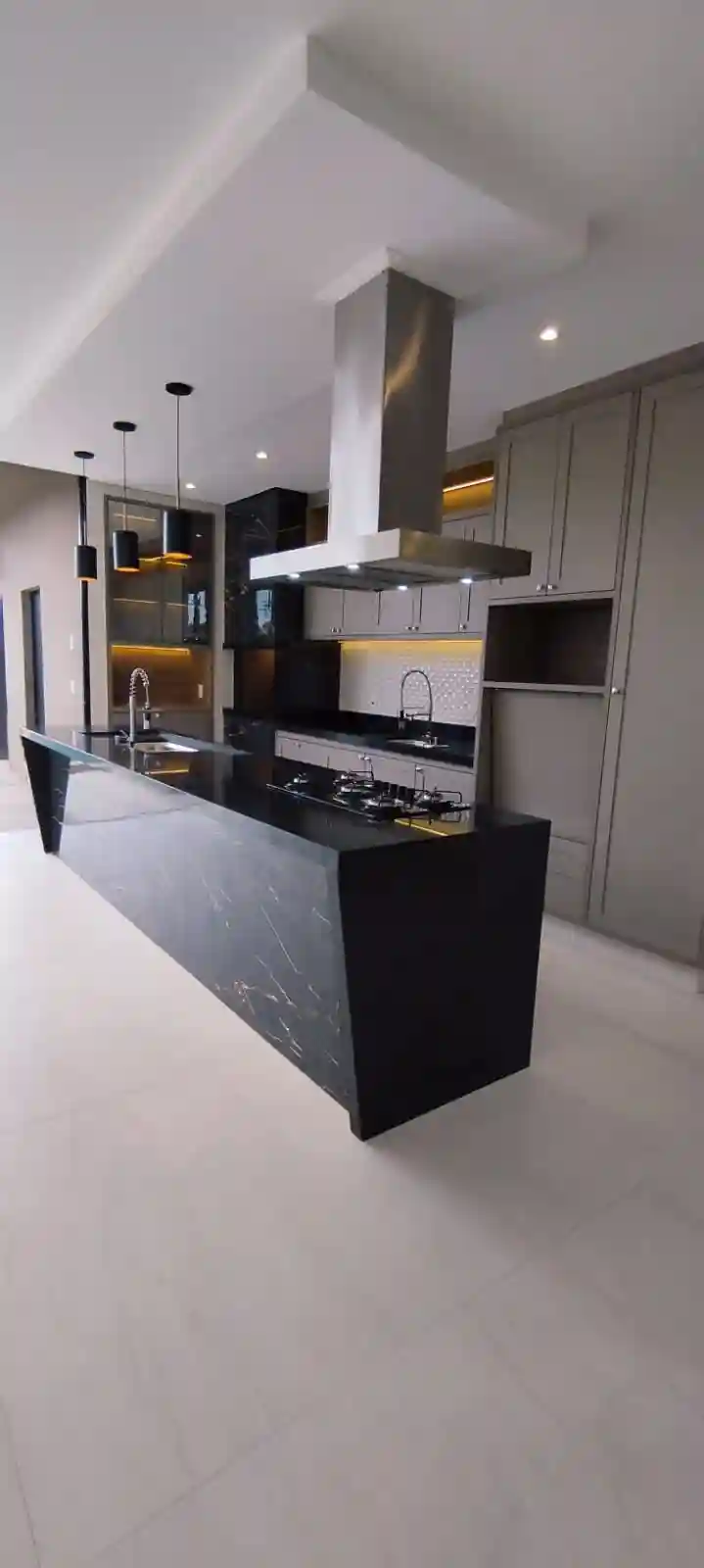 Casa de Condomínio com 4 quartos à venda, 420m² — foto 38 de 42