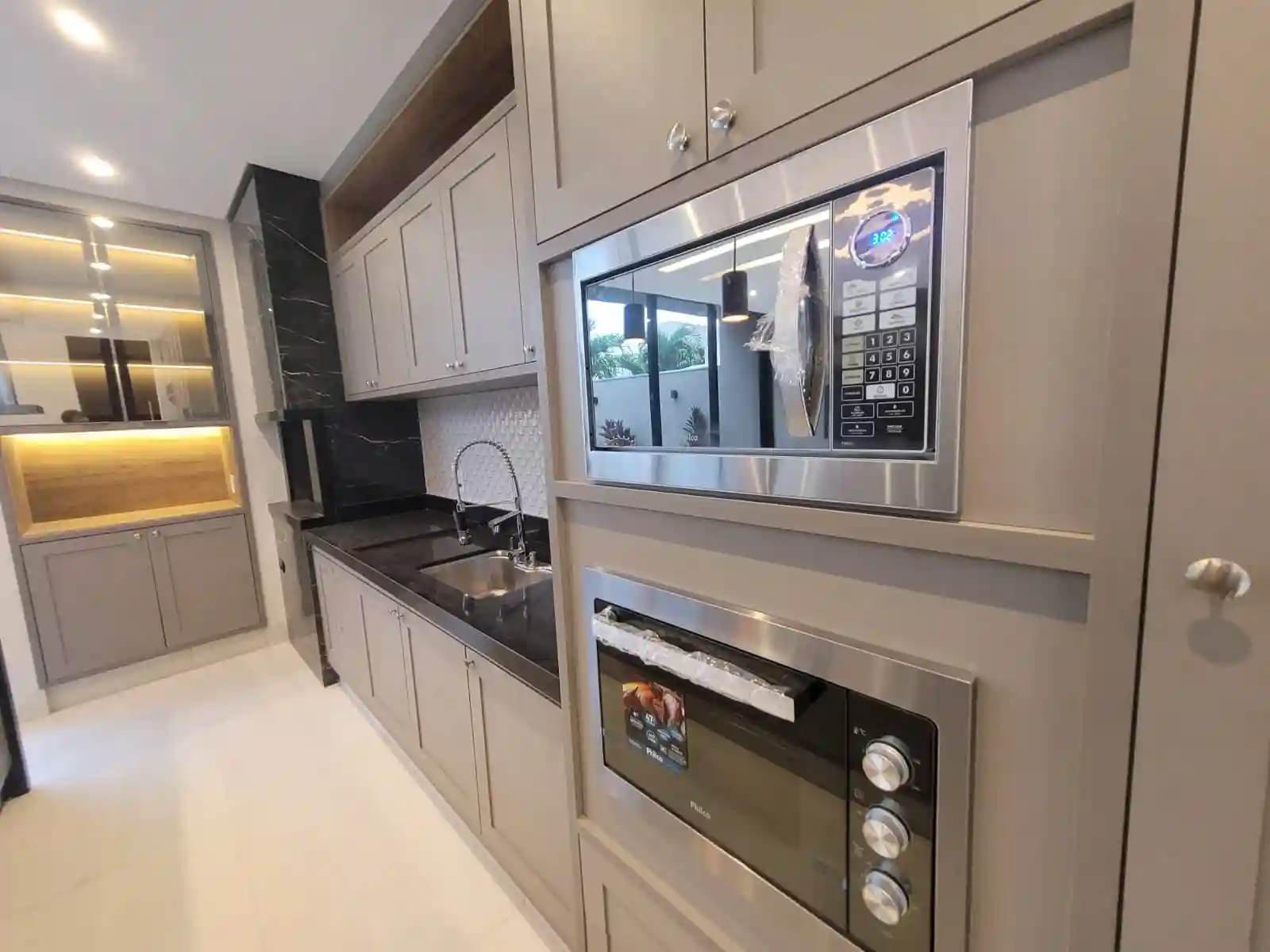 Casa de Condomínio com 4 quartos à venda, 420m² — foto 5 de 42