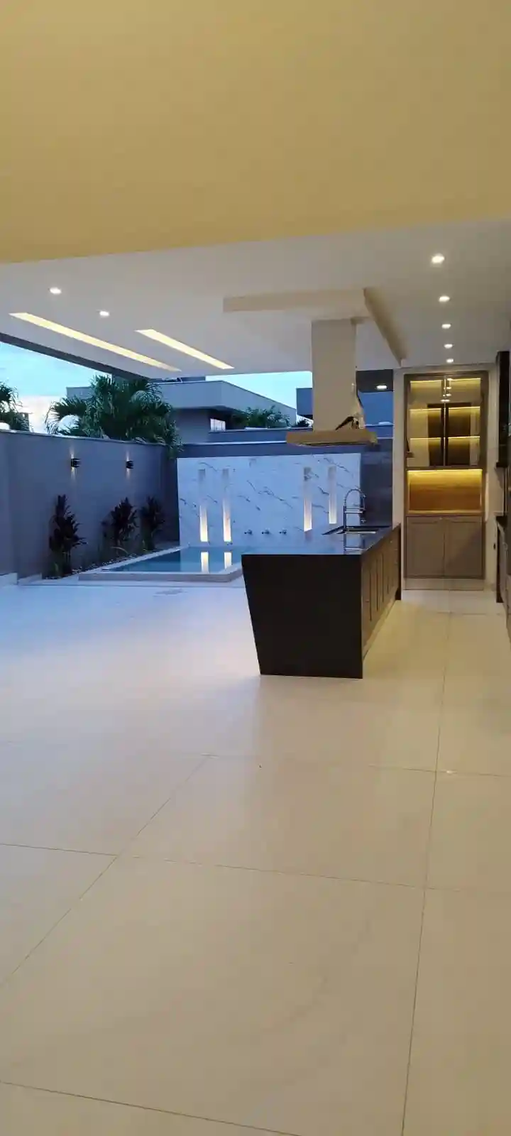 Casa de Condomínio com 4 quartos à venda, 420m² — foto 24 de 42