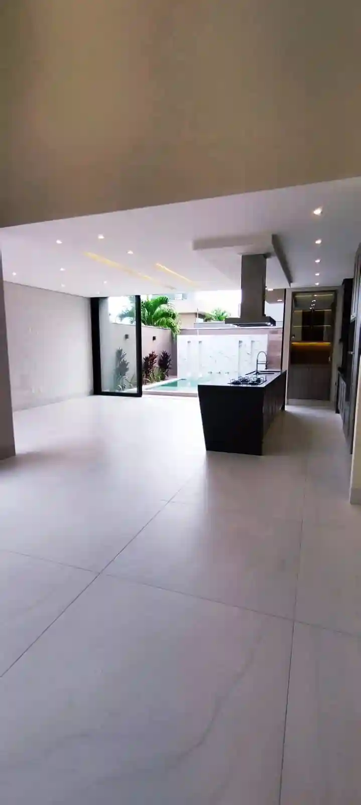 Casa de Condomínio com 4 quartos à venda, 420m² — foto 11 de 42