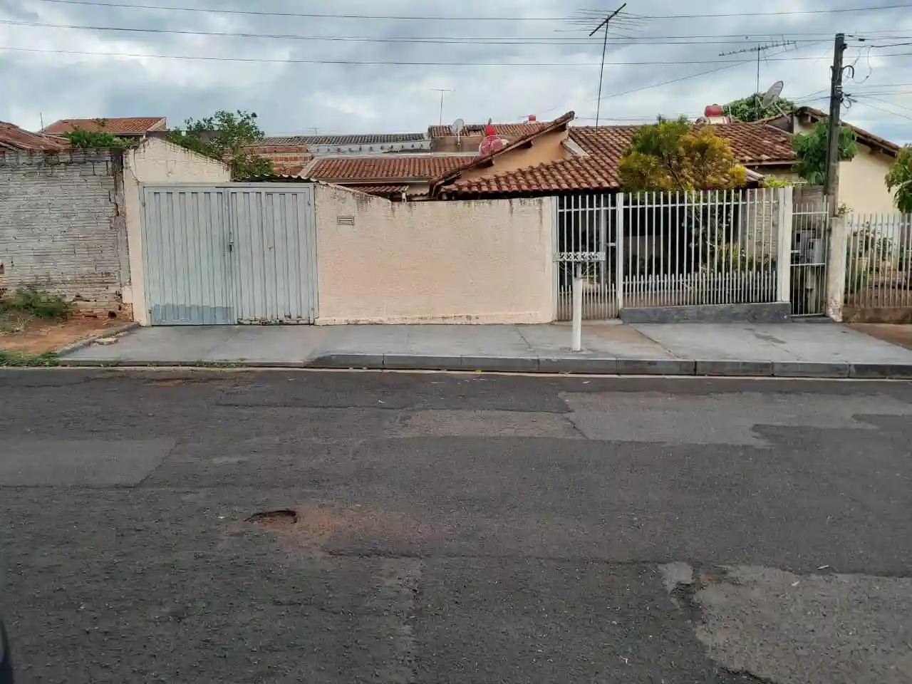Casa com 2 quartos à venda, 222m² — foto 1 de 16