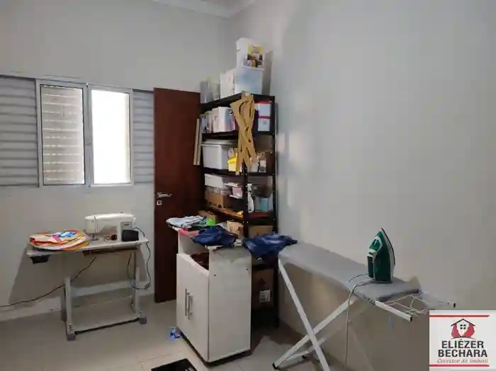 Casa à venda — foto 5 de 9