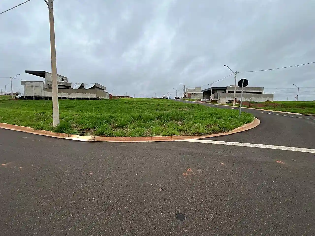 Terreno / Lote / Condomínio  à venda, 363m² — foto 2 de 18
