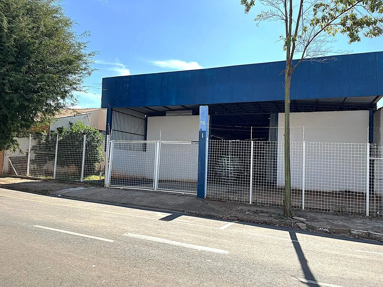 Galpão / Depósito / Armazém para aluguel, 500m² — foto 1 de 11