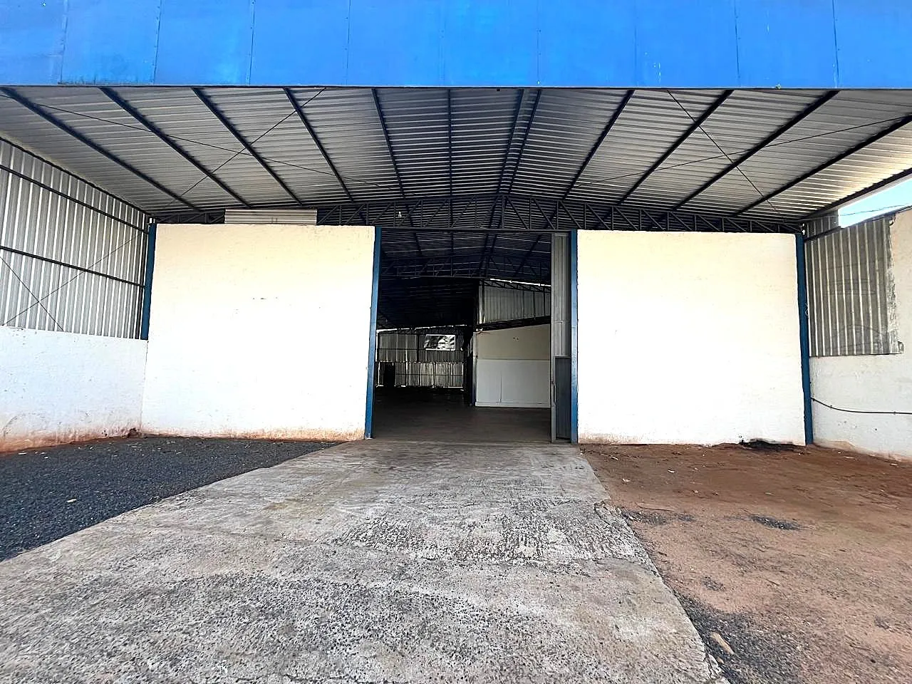 Galpão / Depósito / Armazém para aluguel, 500m² — foto 9 de 11