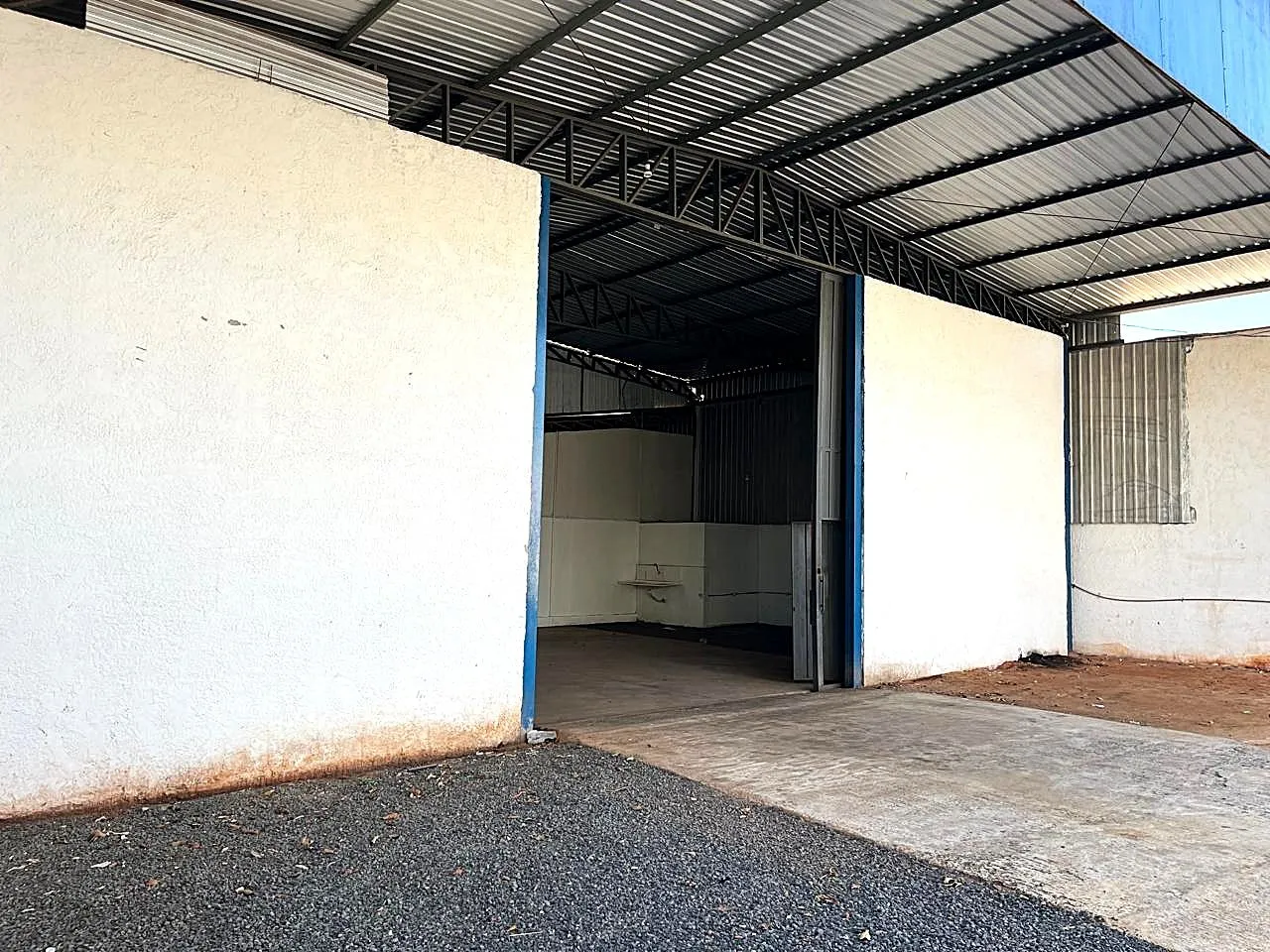 Galpão / Depósito / Armazém para aluguel, 500m² — foto 7 de 11