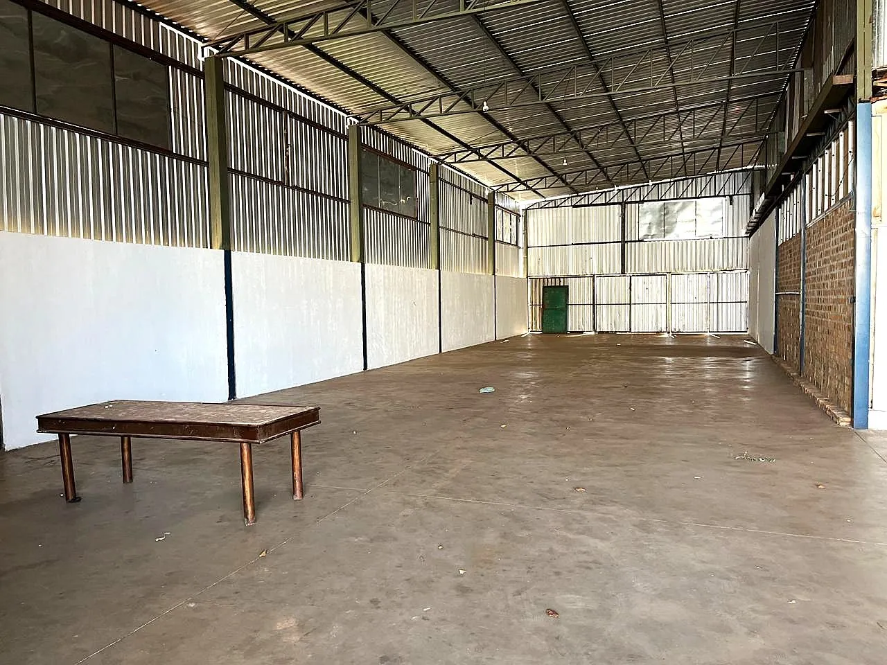Galpão / Depósito / Armazém para aluguel, 500m² — foto 3 de 11