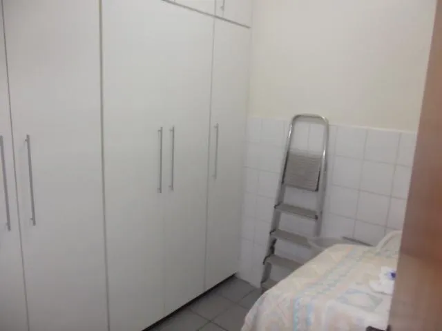 Casa à venda — foto 2 de 5