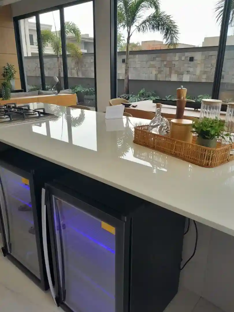 Casa de Condomínio com 3 quartos à venda, 450m² — foto 3 de 28