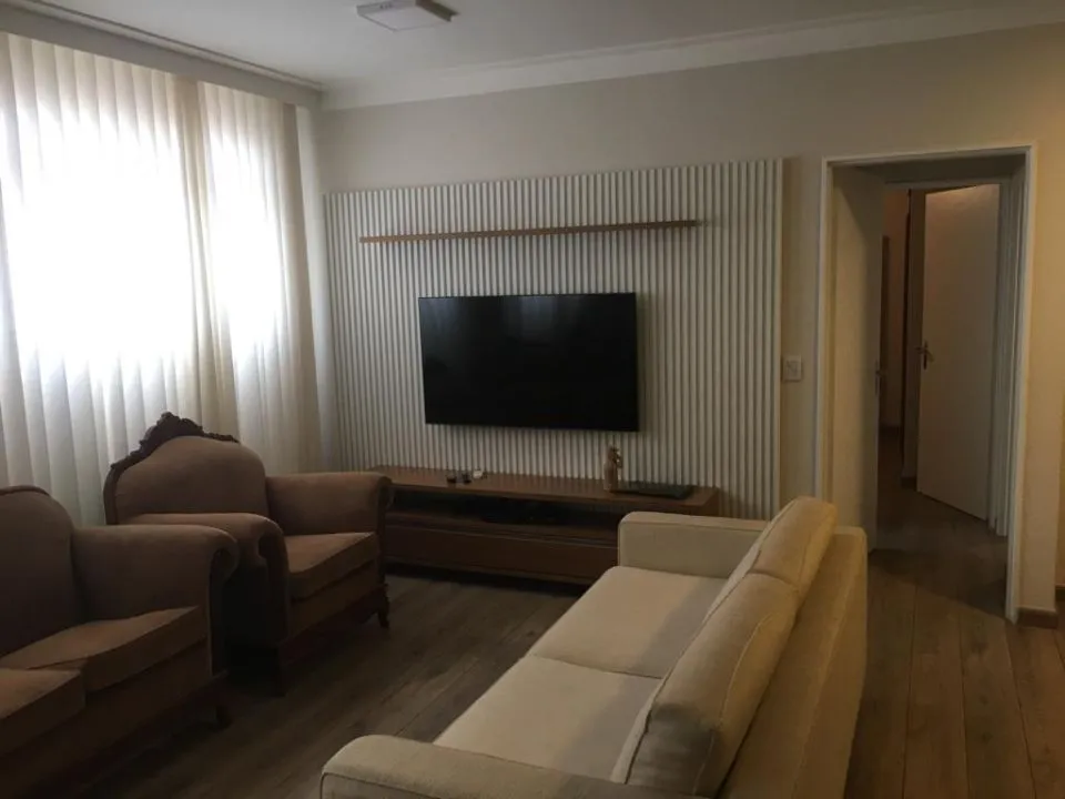 Apartamento com 4 quartos à venda, 240m² — foto 3 de 19