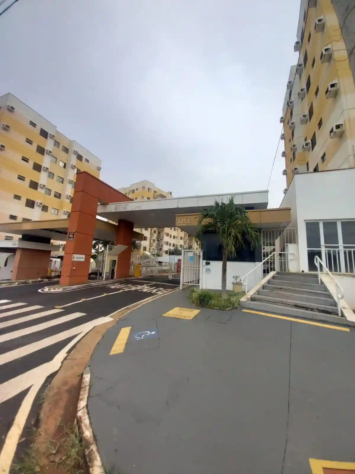 Apartamento com 2 quartos para aluguel, 70m² — foto 1 de 13