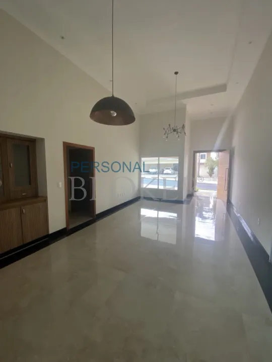 Casa de Condomínio à venda — foto 2 de 8