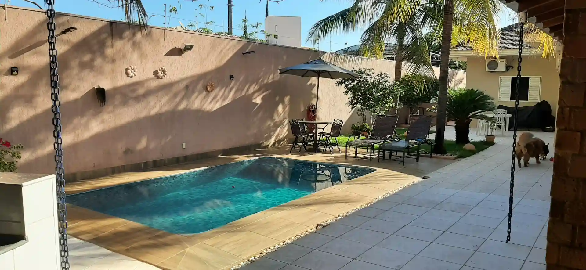 Casa com 3 quartos à venda, 450m² — foto 1 de 43