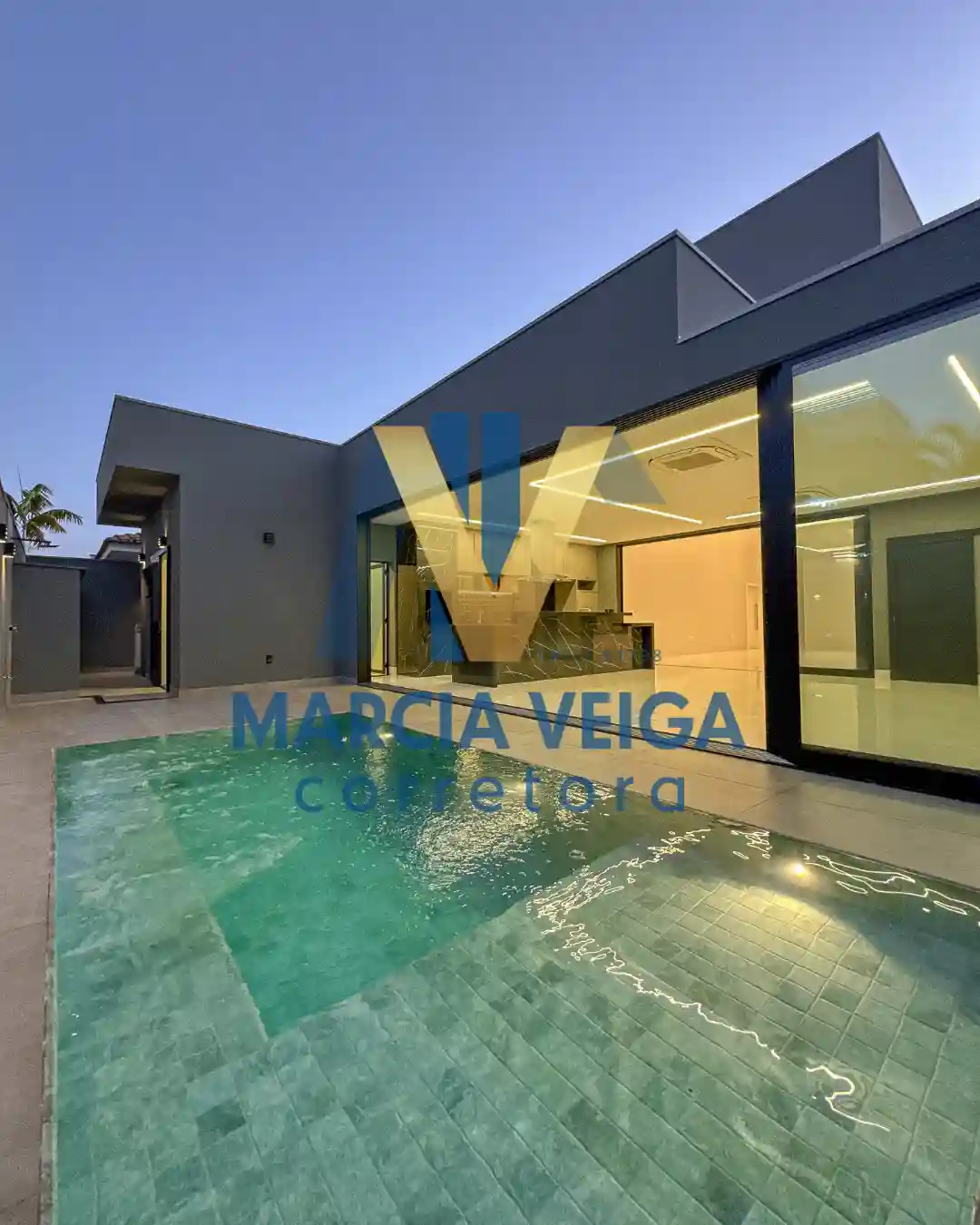Casa de Condomínio com 4 quartos à venda, 550m² — foto 4 de 28
