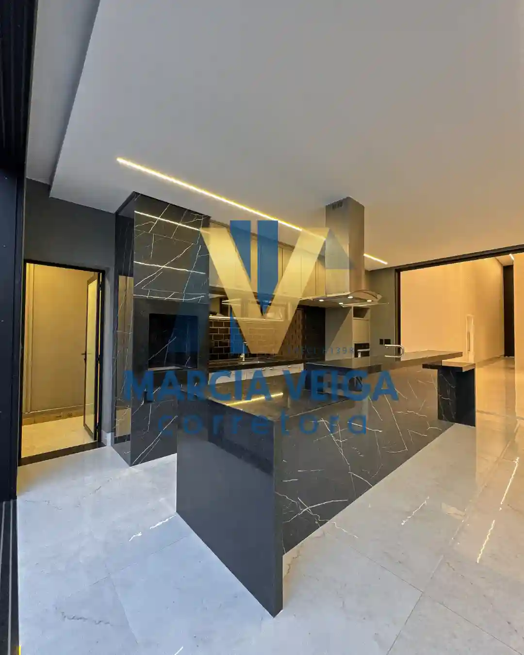 Casa de Condomínio com 4 quartos à venda, 550m² — foto 3 de 28