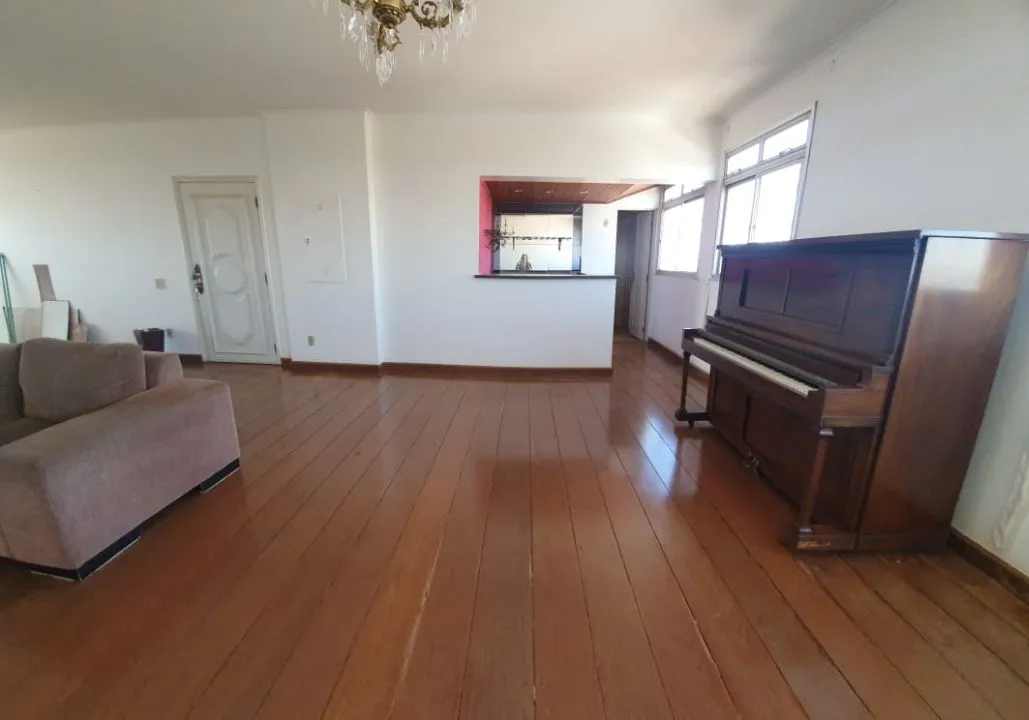Apartamento com 4 quartos à venda, 293m² — foto 4 de 8