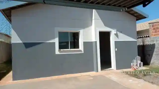 Casa com 2 quartos à venda, 45m² — foto 2 de 8