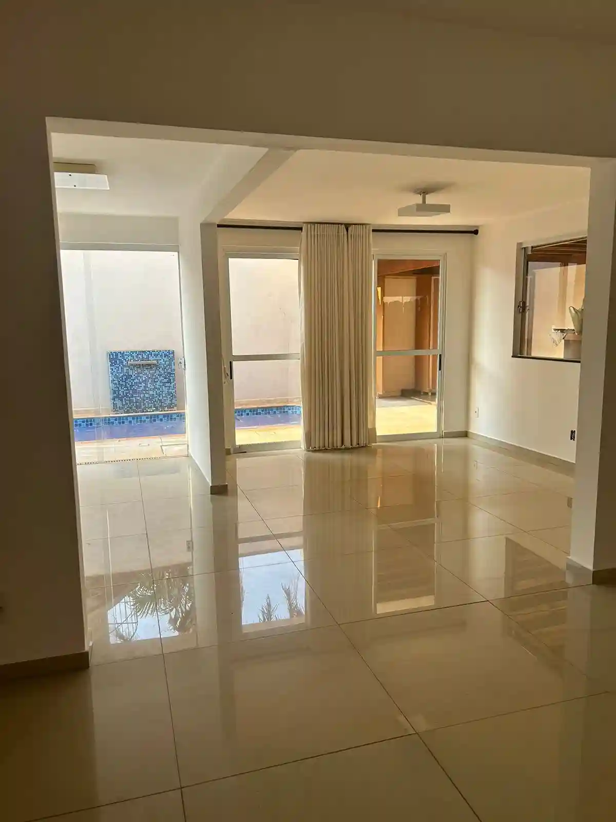 Casa de Condomínio com 3 quartos à venda, 140m² — foto 13 de 19