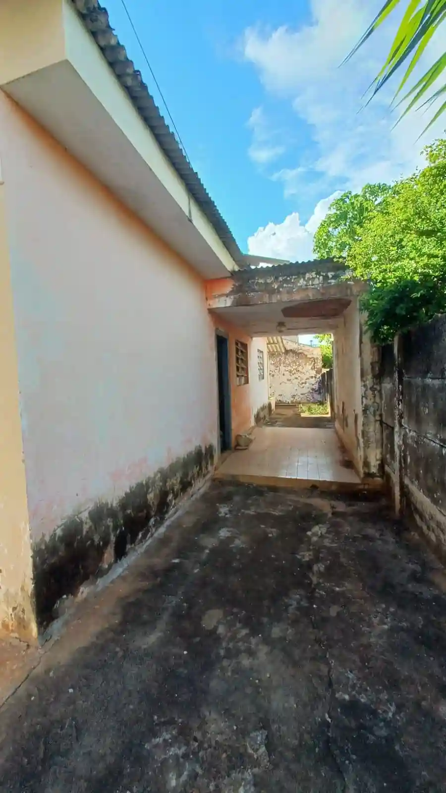 Casa com 3 quartos à venda, 92m² — foto 2 de 11