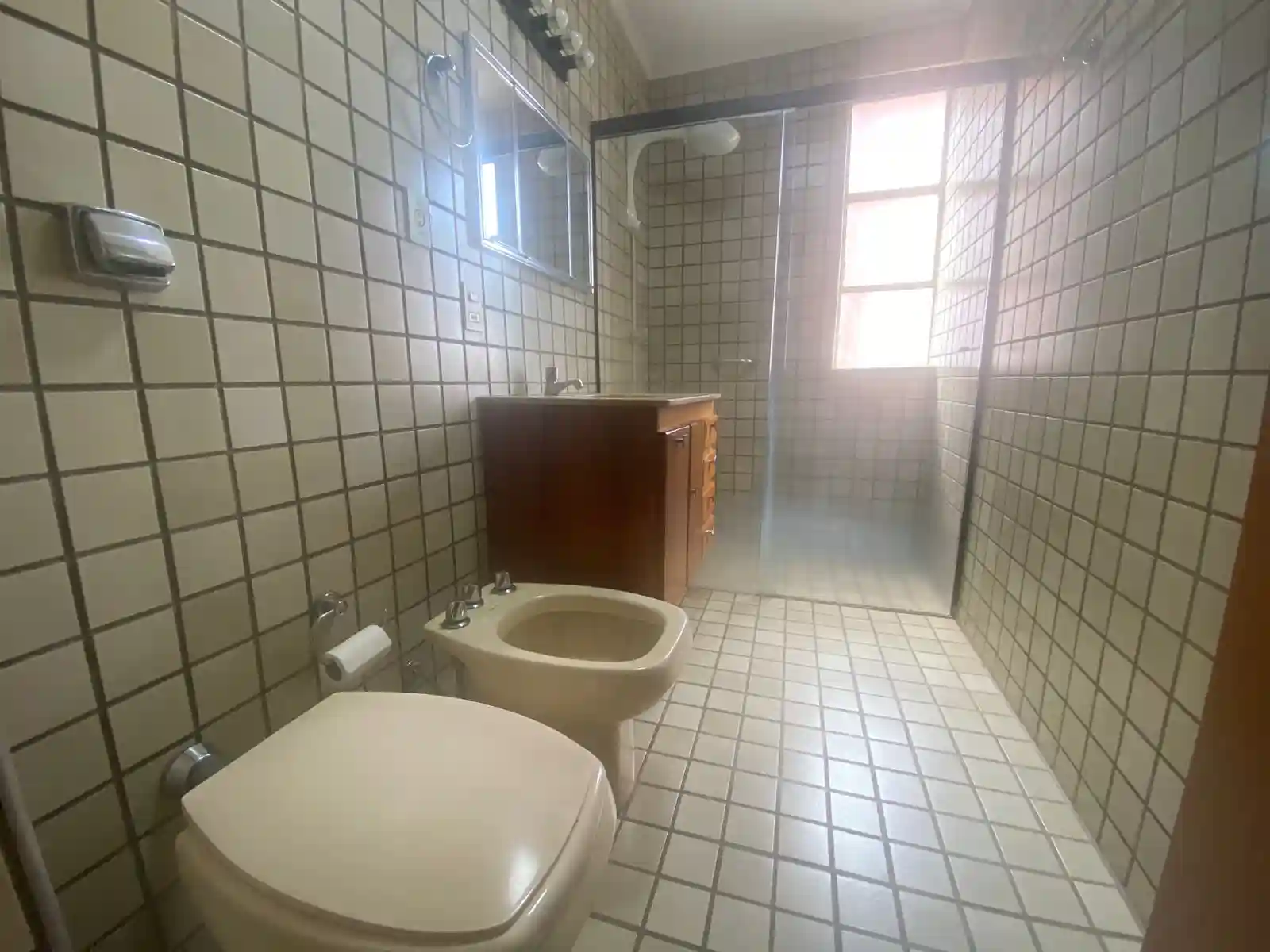 Apartamento com 3 quartos para aluguel, 195m² — foto 8 de 9
