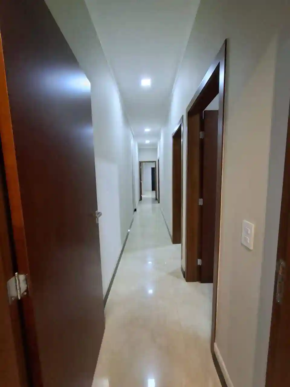 Casa de Condomínio com 4 quartos à venda, 267m² — foto 8 de 44