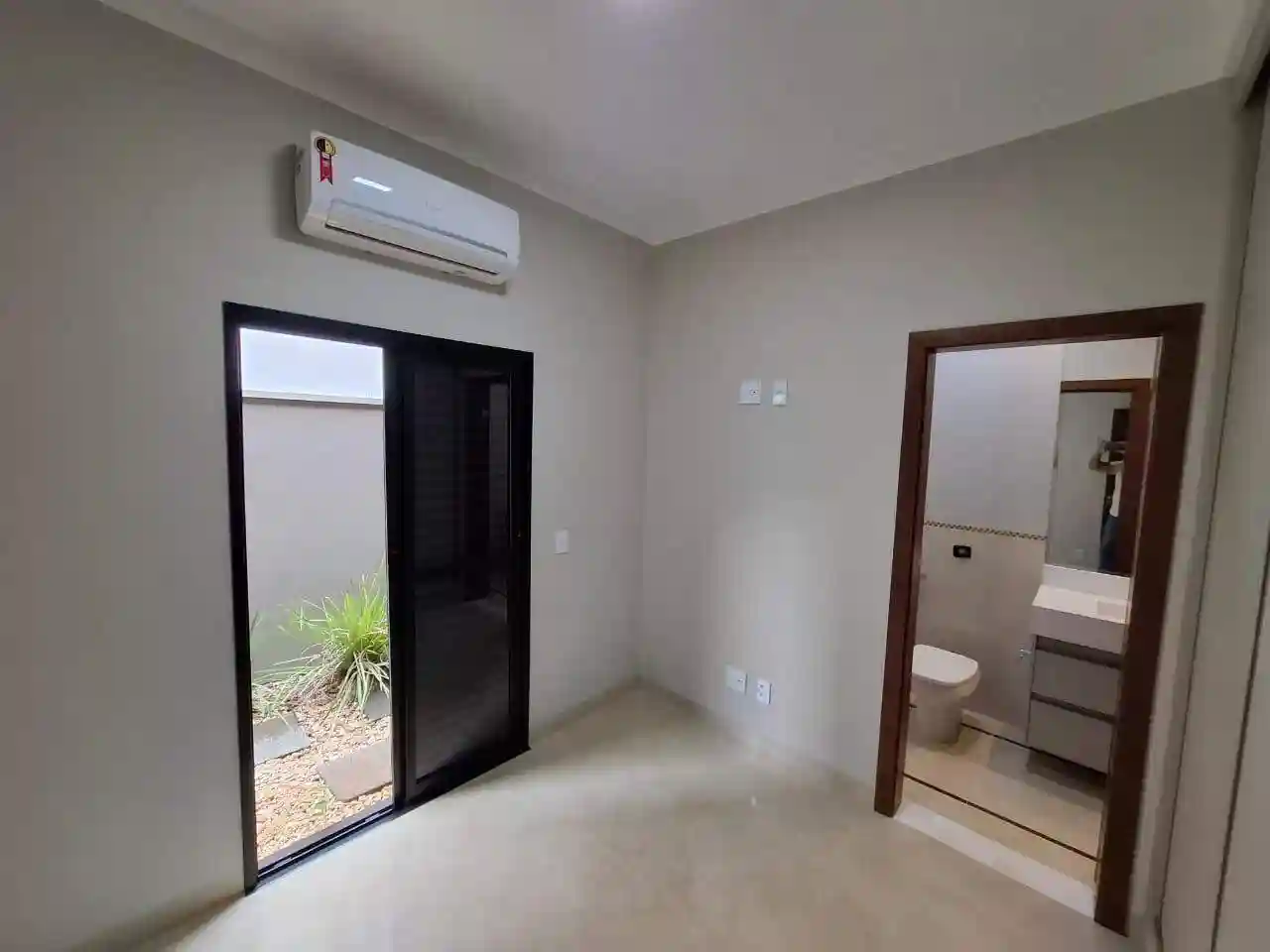 Casa de Condomínio com 4 quartos à venda, 267m² — foto 30 de 44