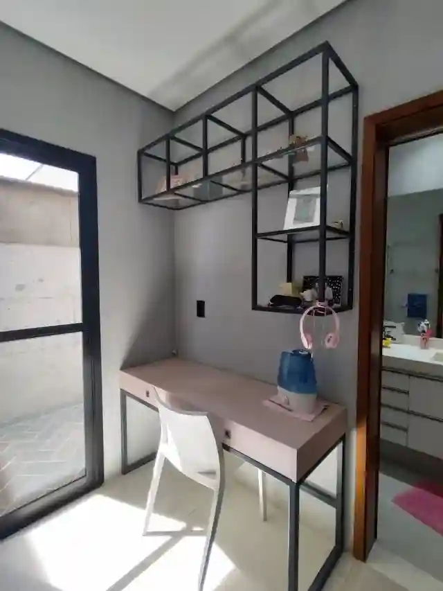 Casa de Condomínio com 4 quartos à venda, 240m² — foto 2 de 21