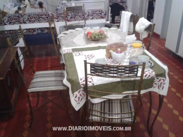 Casa à venda — foto 1 de 3