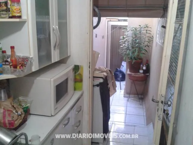 Casa à venda — foto 3 de 3