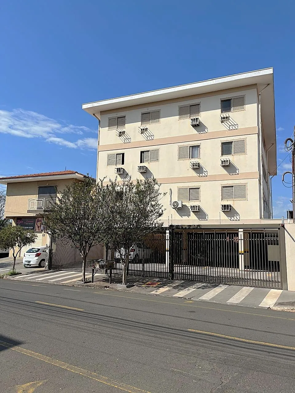 Apartamento com 2 quartos à venda, 60m² — foto 1 de 18