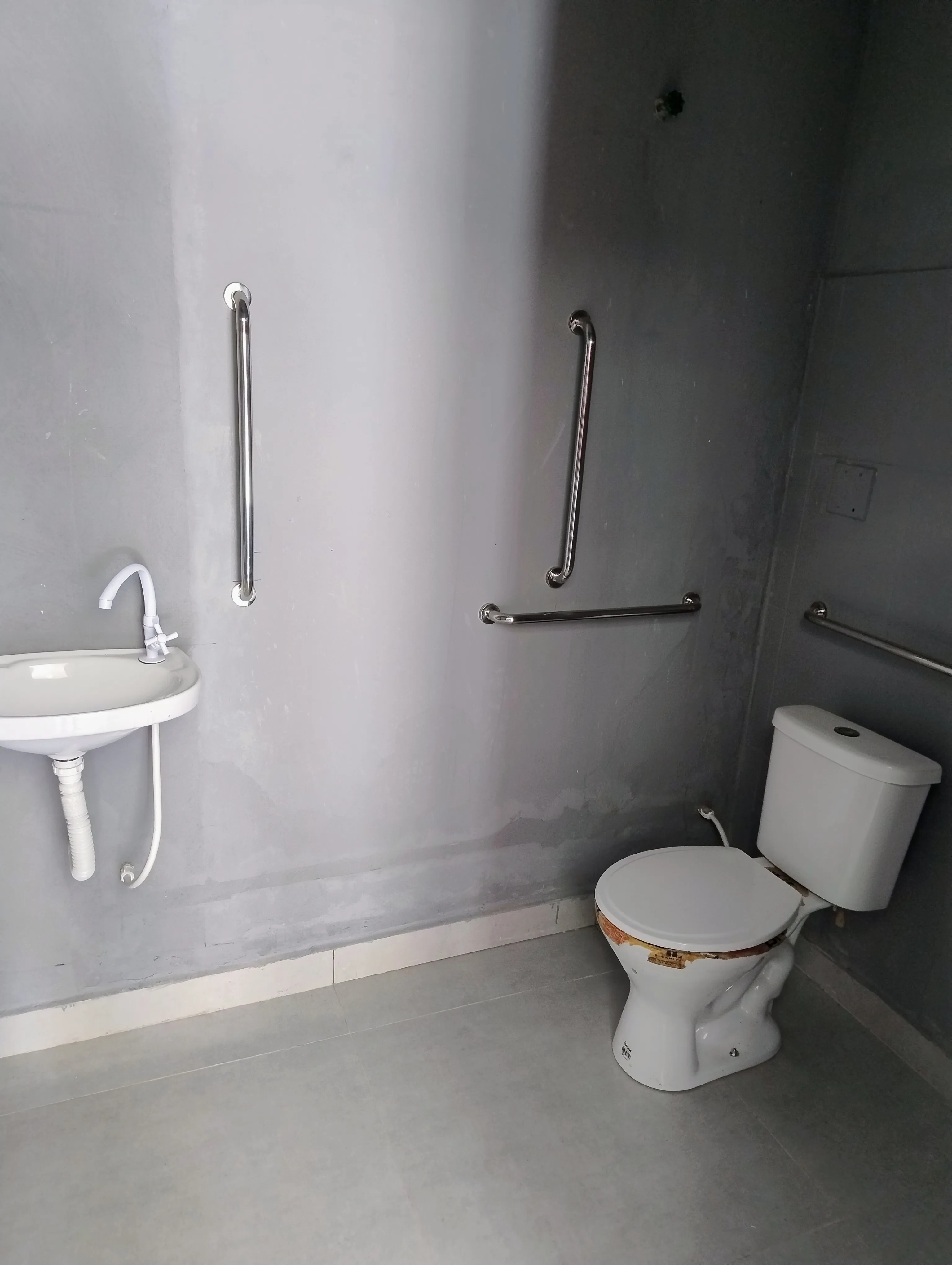Loja / Salão / Ponto Comercial à venda e aluguel, 72m² — foto 7 de 8