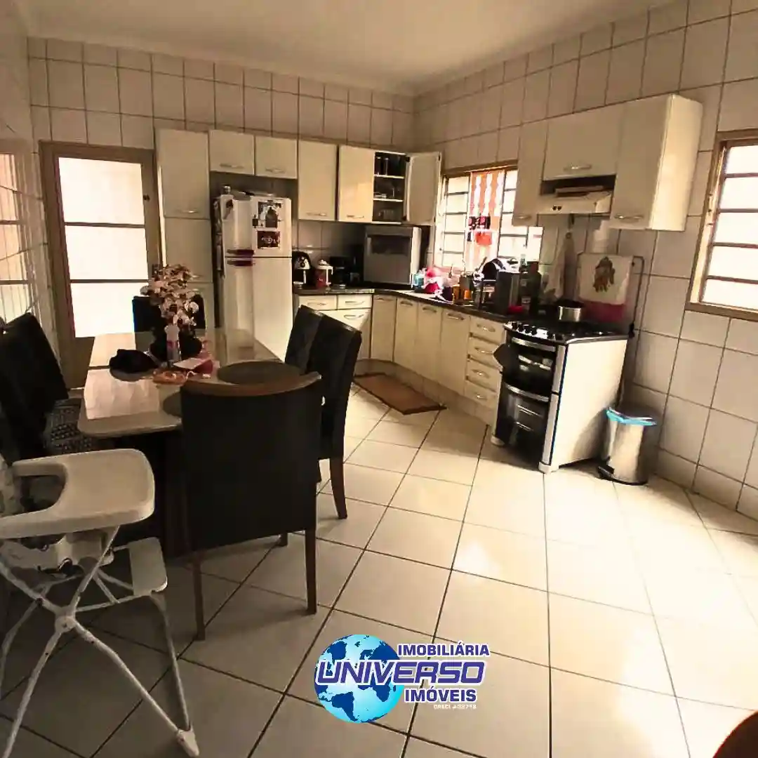 Casa com 3 quartos à venda, 130m² — foto 6 de 11