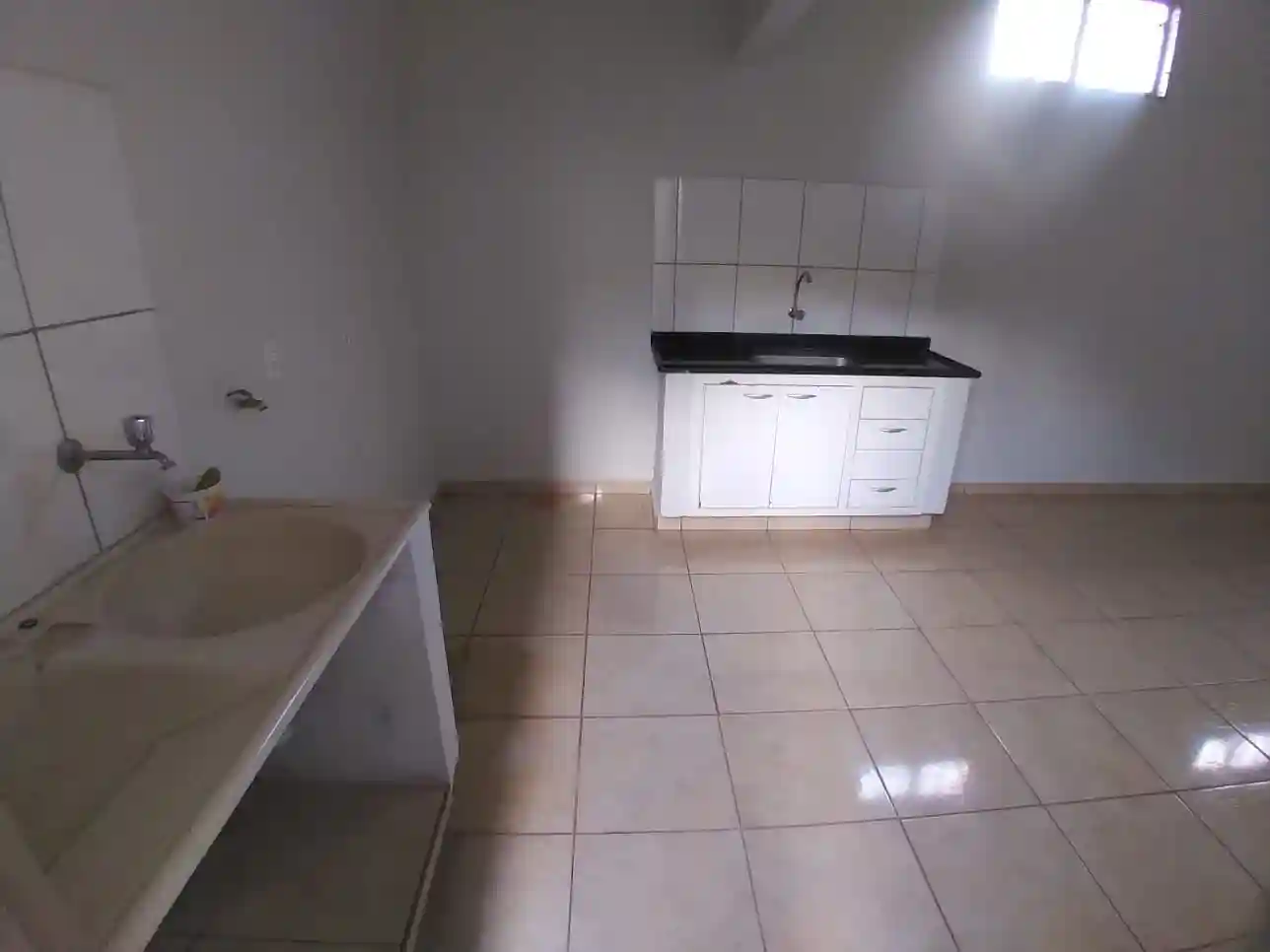 Casa à venda — foto 5 de 8