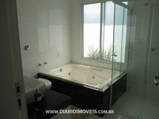 Casa de Condomínio à venda — foto 2 de 5