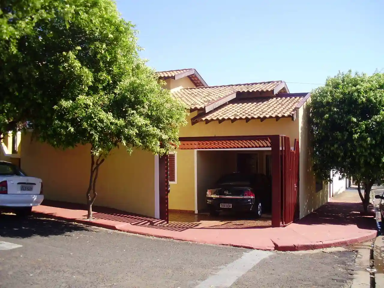 Casa com 2 quartos à venda, 70m² — foto 1 de 20