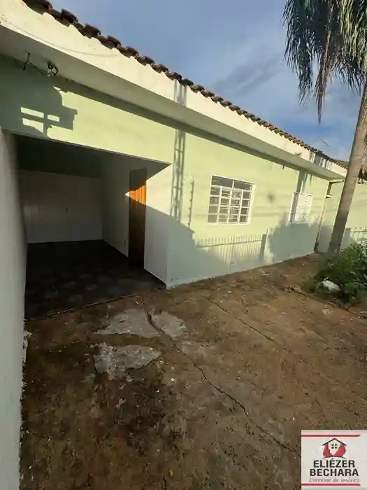 Casa com 3 quartos à venda, 103m² — foto 2 de 13